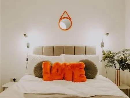 The Unicorn's House Sleeps 10 People