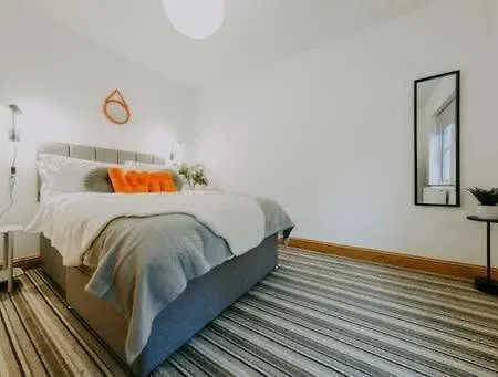 شقة The Unicorn's House Sleeps 10 People *