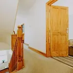 The Unicorn's House Sleeps 10 People Apartamento *