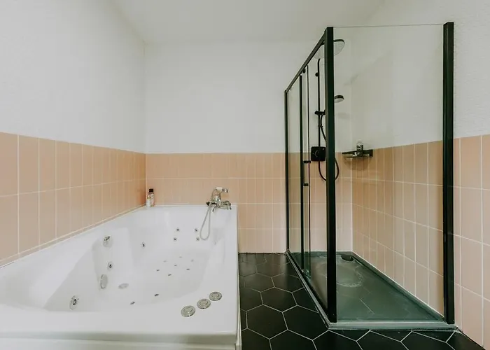 The Unicorn's House Sleeps 10 People Daire Bristol