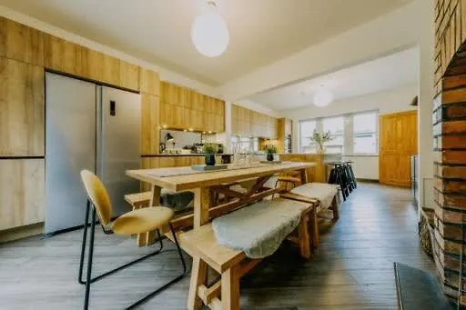 The Unicorn's House Sleeps 10 People * Bristol