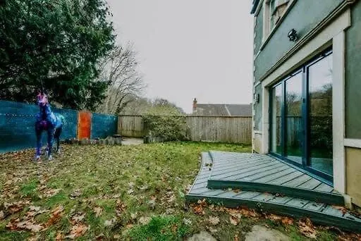 The Unicorn's House Sleeps 10 People Daire *