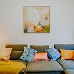 The Unicorn's House Sleeps 10 People Διαμέρισμα